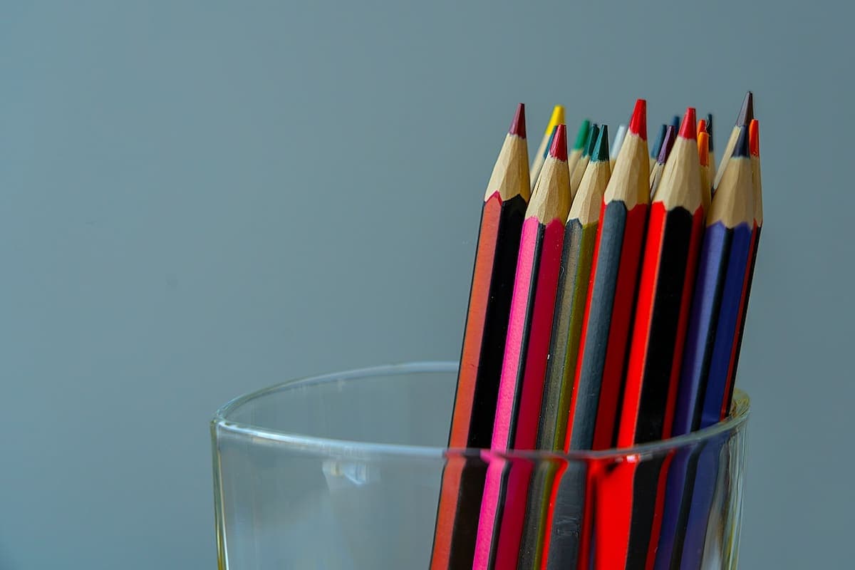 Visual of effective tips and techniques for ADHD reading.